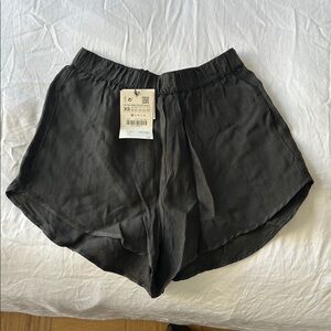 Zara Black Flowing Shorts Crape Size XS New
